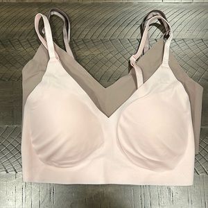 Pair of two new True Body triangle convertible strap bra.